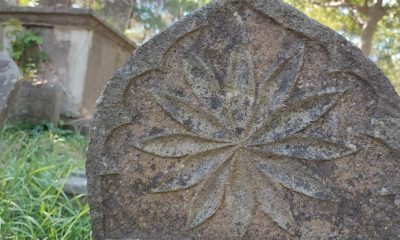 Niksar Melik Gazi Türbesi Haziresinde Bir Mezar Taşı